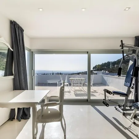 Casa Vista Alegre *